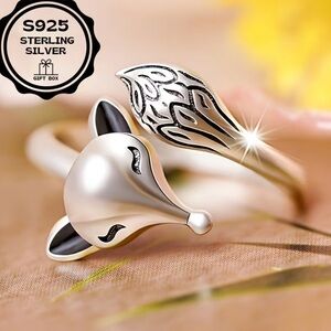 9.25 Sterling Silver Fox Ring